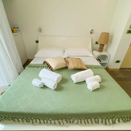 Vingt Sept Polignano a Mare