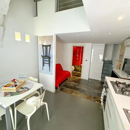 Vingt Sept Bed & Breakfast 2*