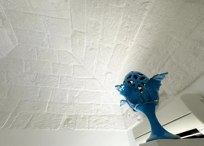 Vingt Sept Полиньяно-а-Маре