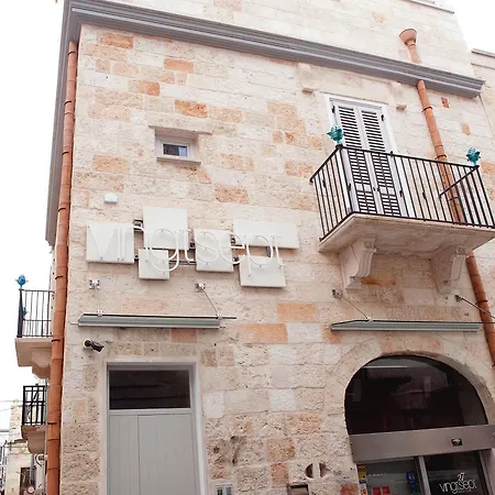 Vingt Sept Bed and breakfast 4*