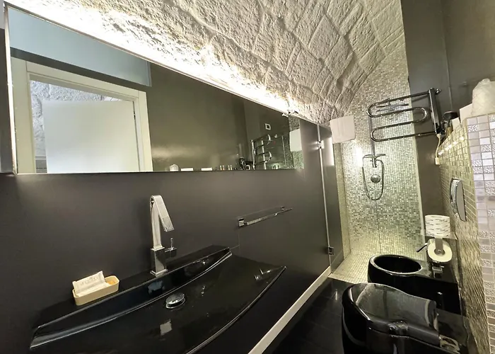 Vingt Sept Bed & Breakfast